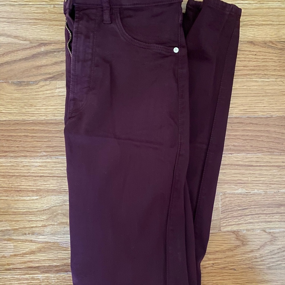 Marciano Maroon skinny jeans